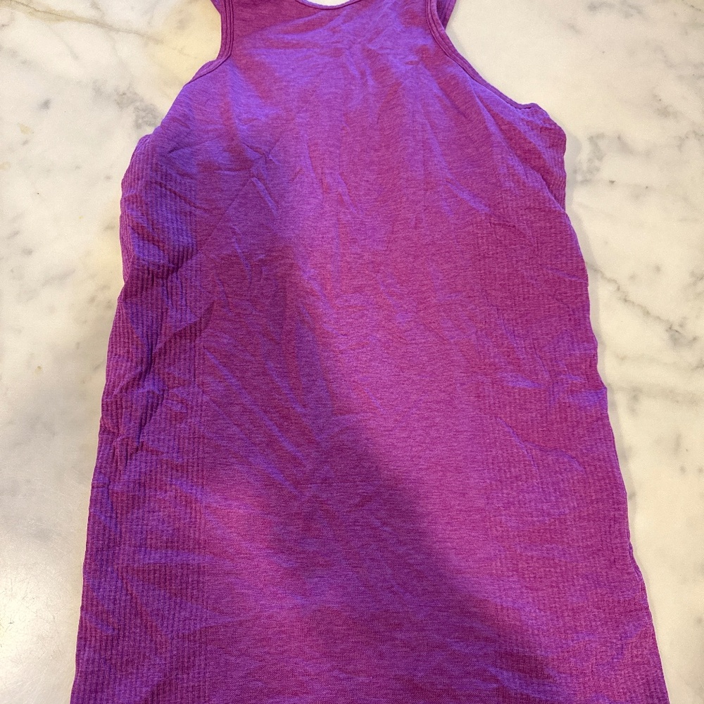 Lululemon tank